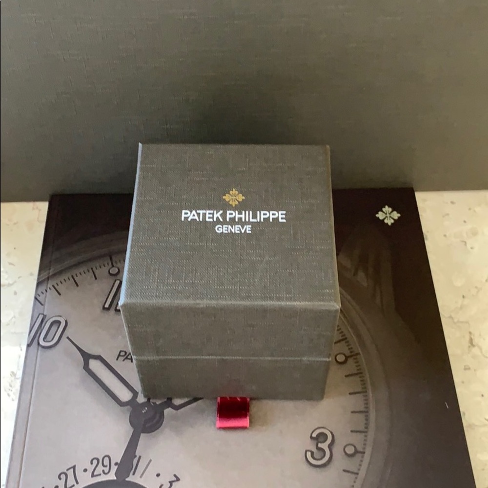 Patek Philippe tie original package - Picture 5 of 6